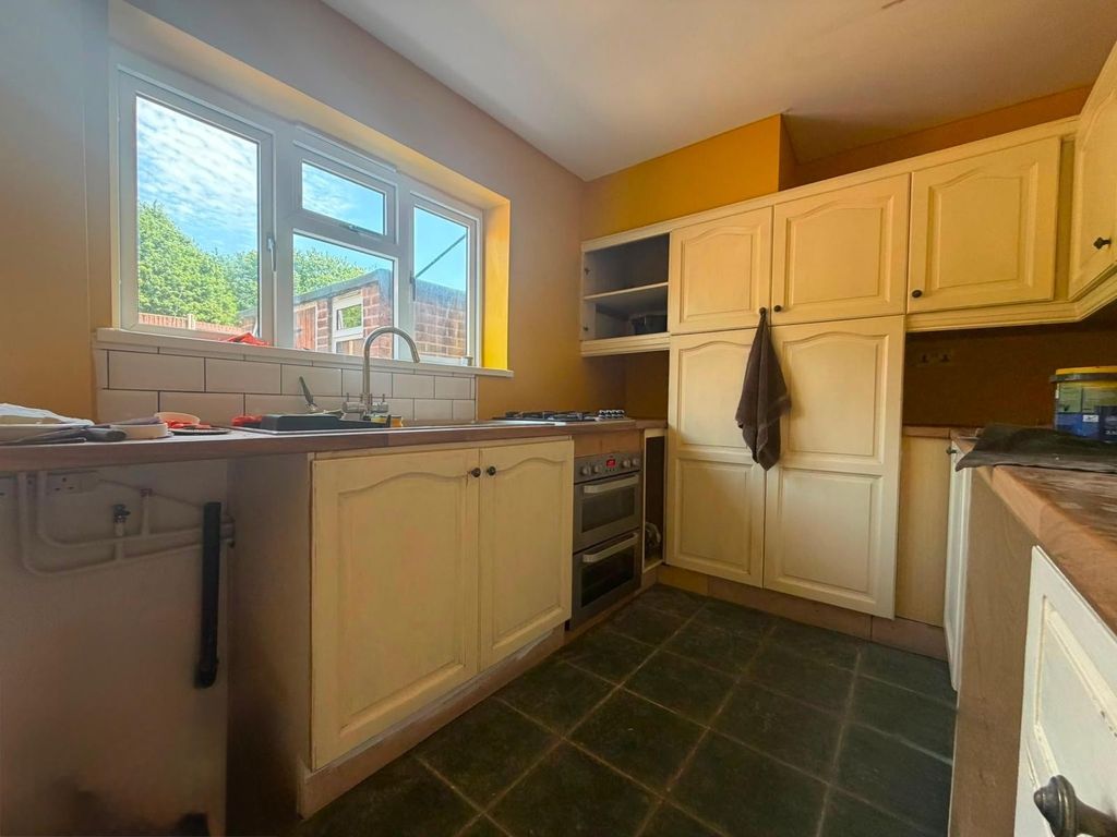 Property photo 3 of 4