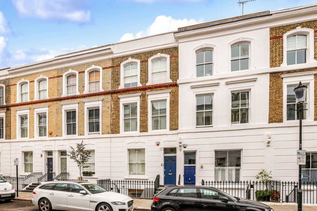 Property photo 2 of 15 Exterior