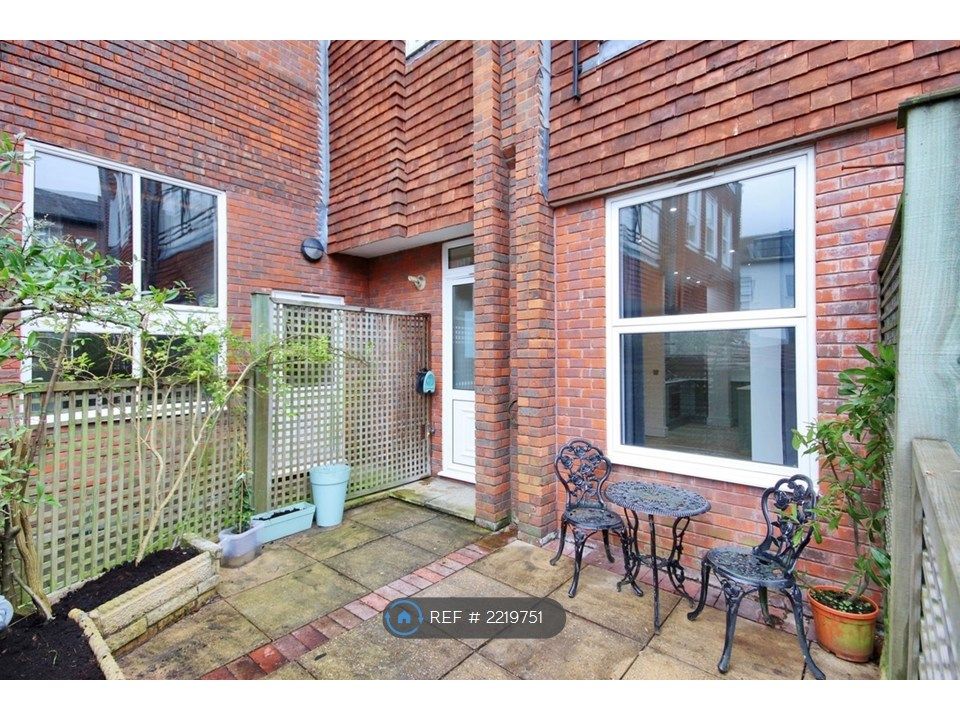 Property photo 1 of 15 Private Terrace/Courtyard