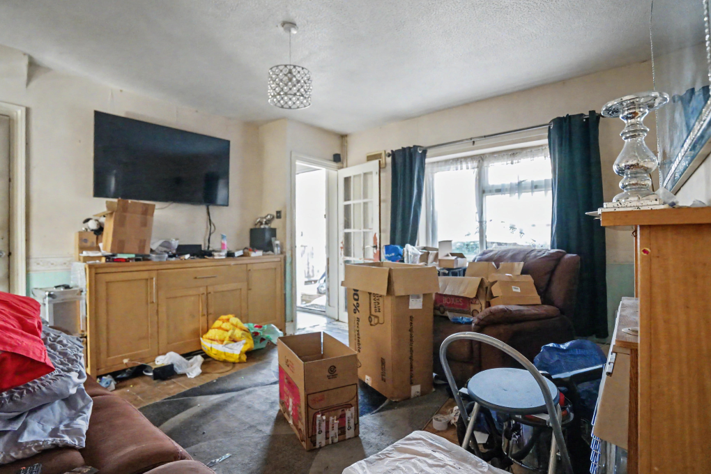 Property photo 2 of 12