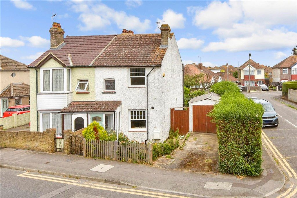 Property photo 2 of 11 External (Web)