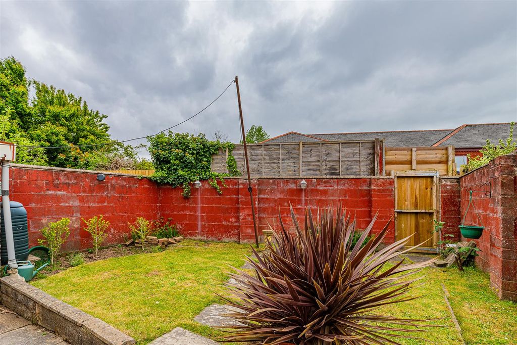 Property photo 2 of 18 49 (2 Of 18).Jpg