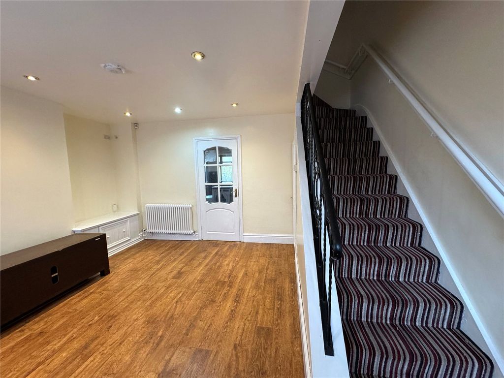 Property photo 2 of 15 Picture No. 09