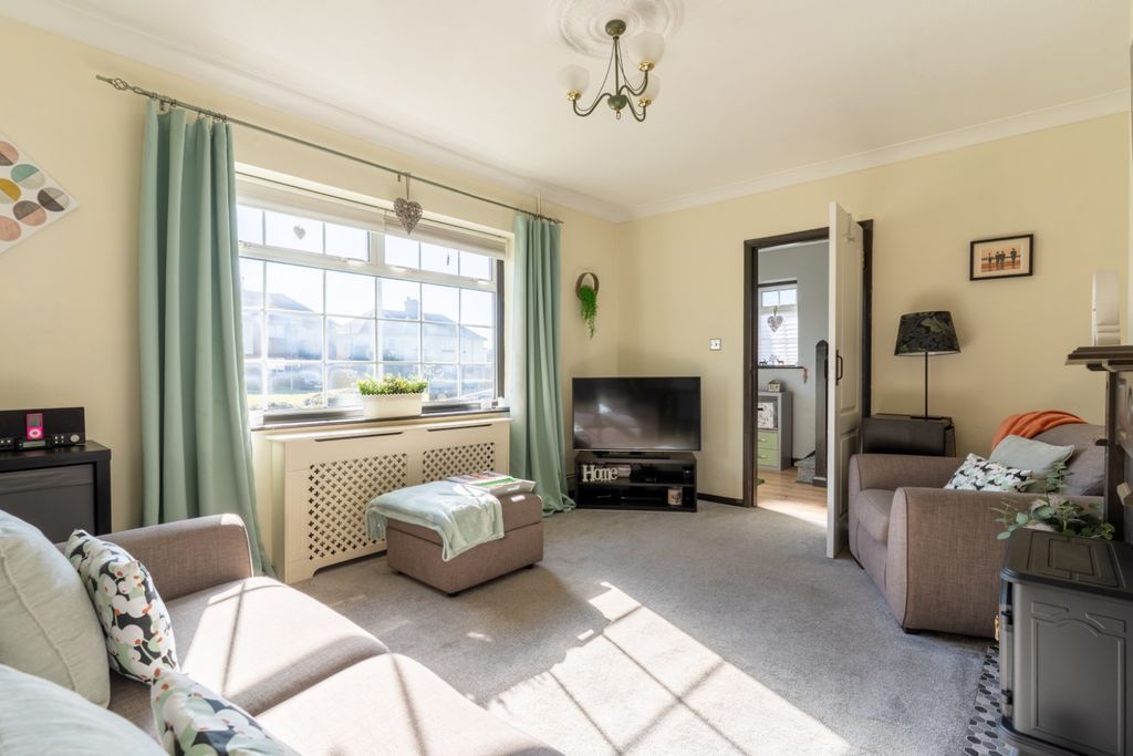 Property photo 2 of 21 4820782
