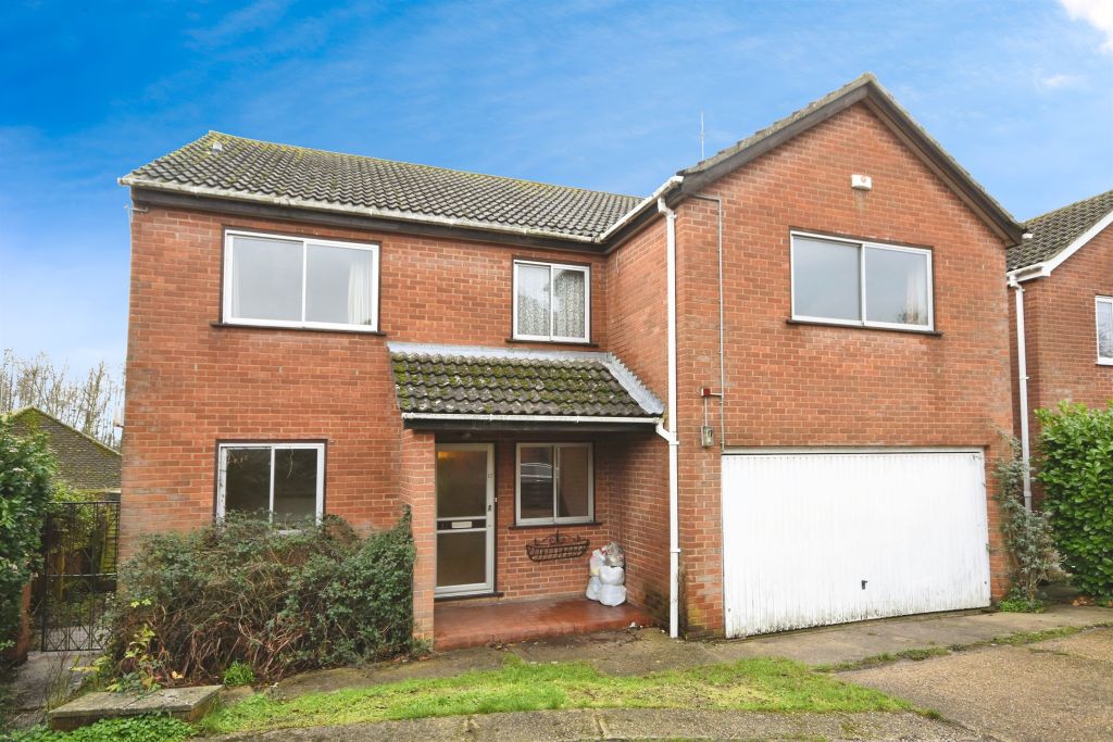 Property photo 1 of 18