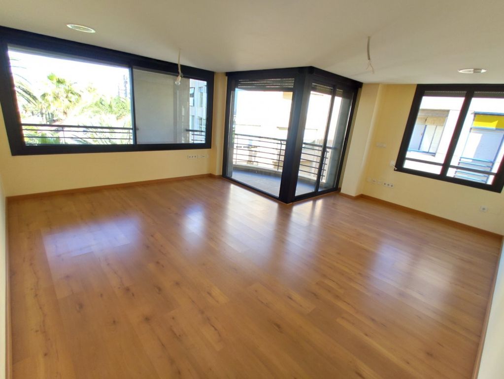 Property photo 3 of 39