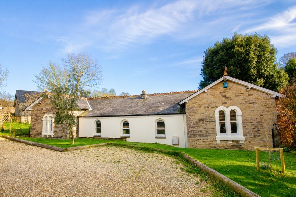 Property photo 1 of 18 5ba803De-De29-461F-B483-F989E16c7Bfc