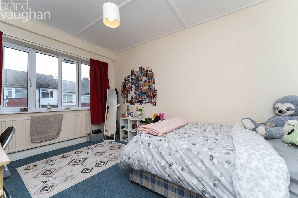 Property photo 2 of 15 Picture No. 34
