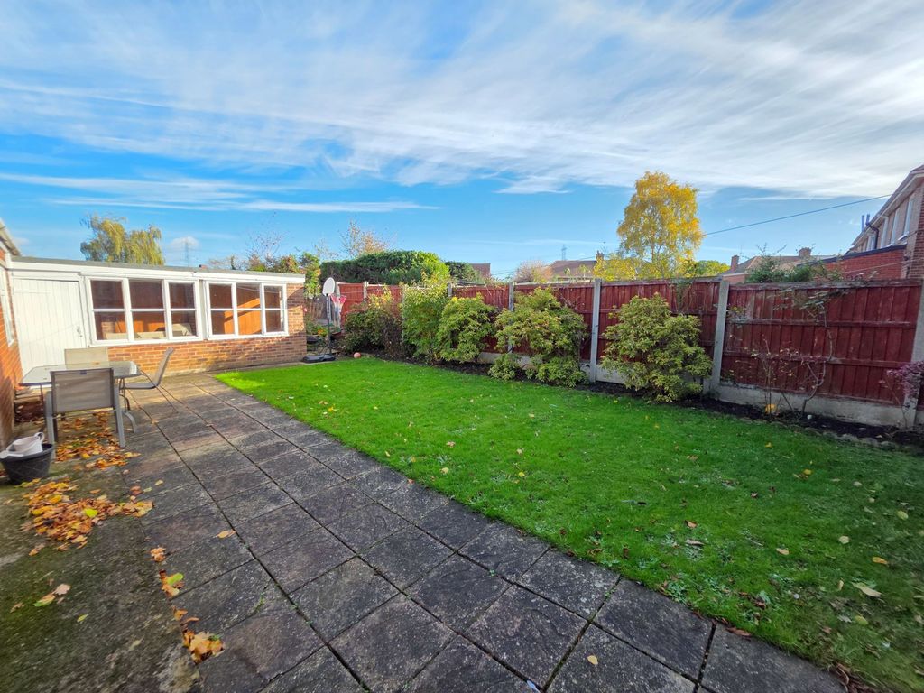 Property photo 2 of 21