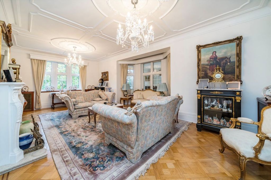 Property photo 3 of 22