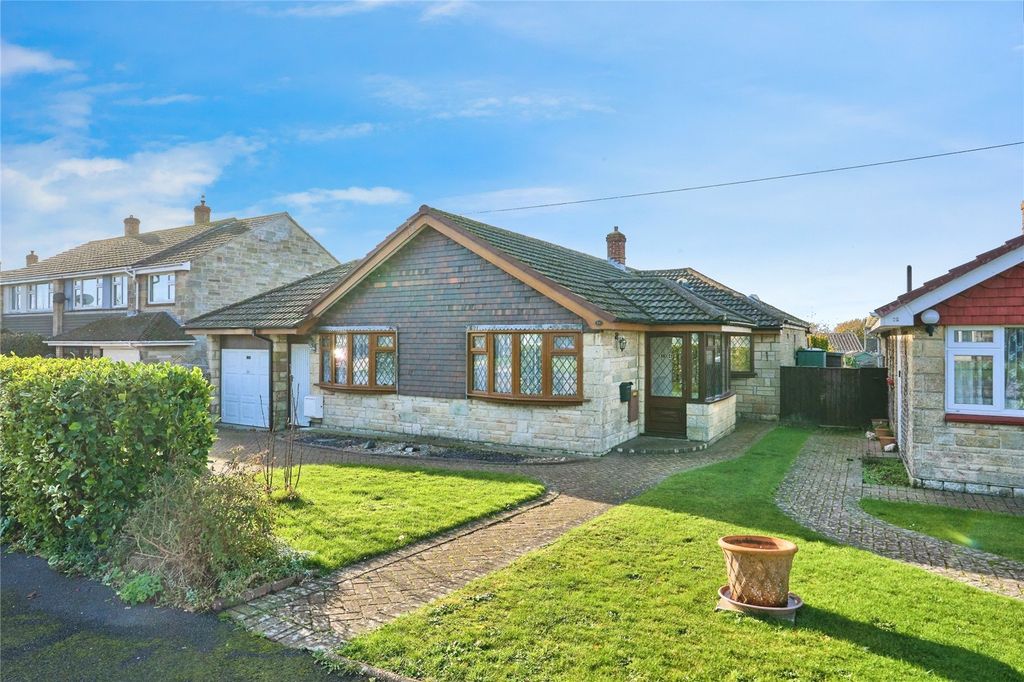 Property photo 2 of 19 Front