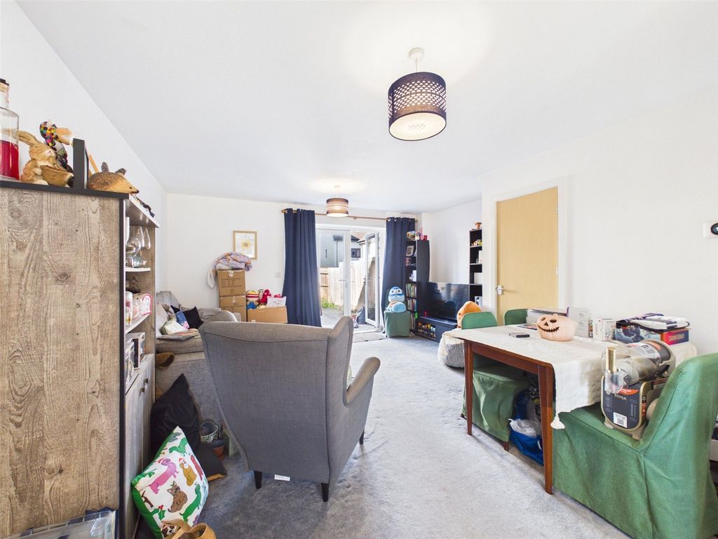 Property photo 3 of 12 Picture No. 05