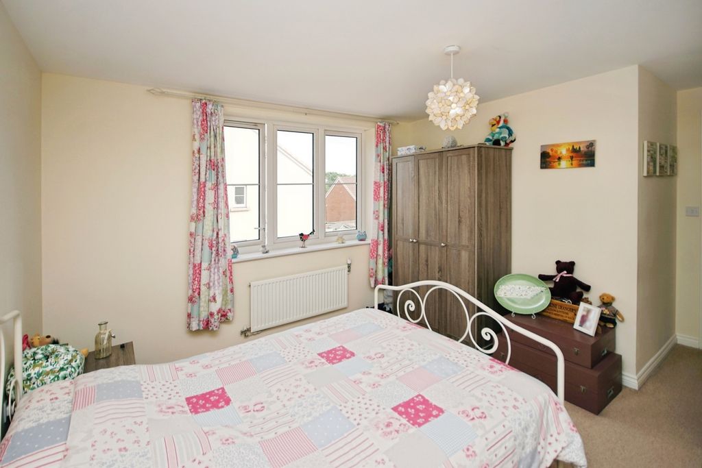 Property photo 3 of 17 Photo
