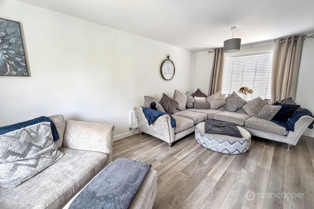 Property photo 3 of 27 5356145