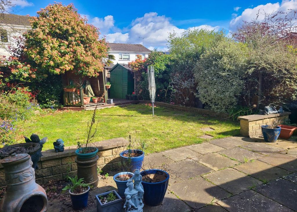 Property photo 2 of 18