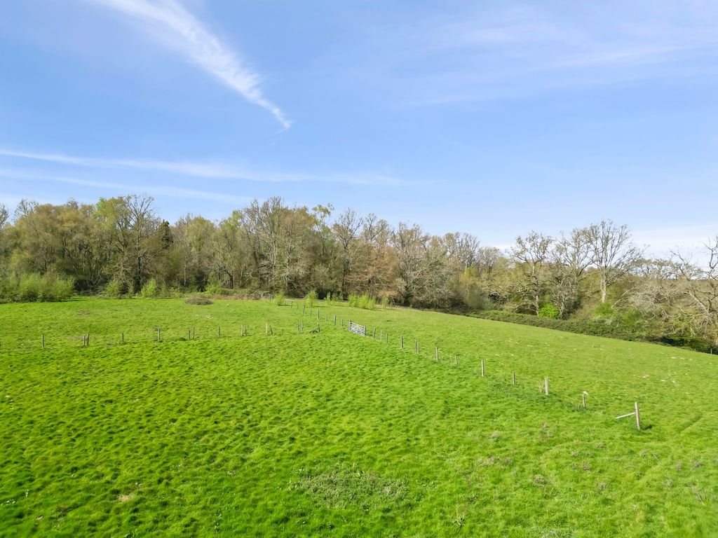 Property photo 3 of 35