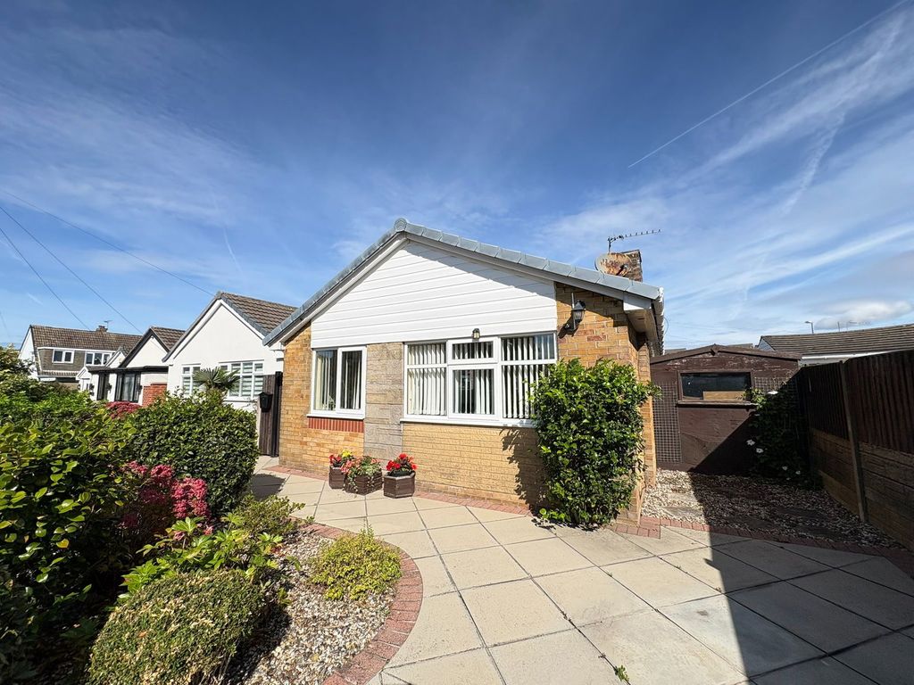 Property photo 1 of 27