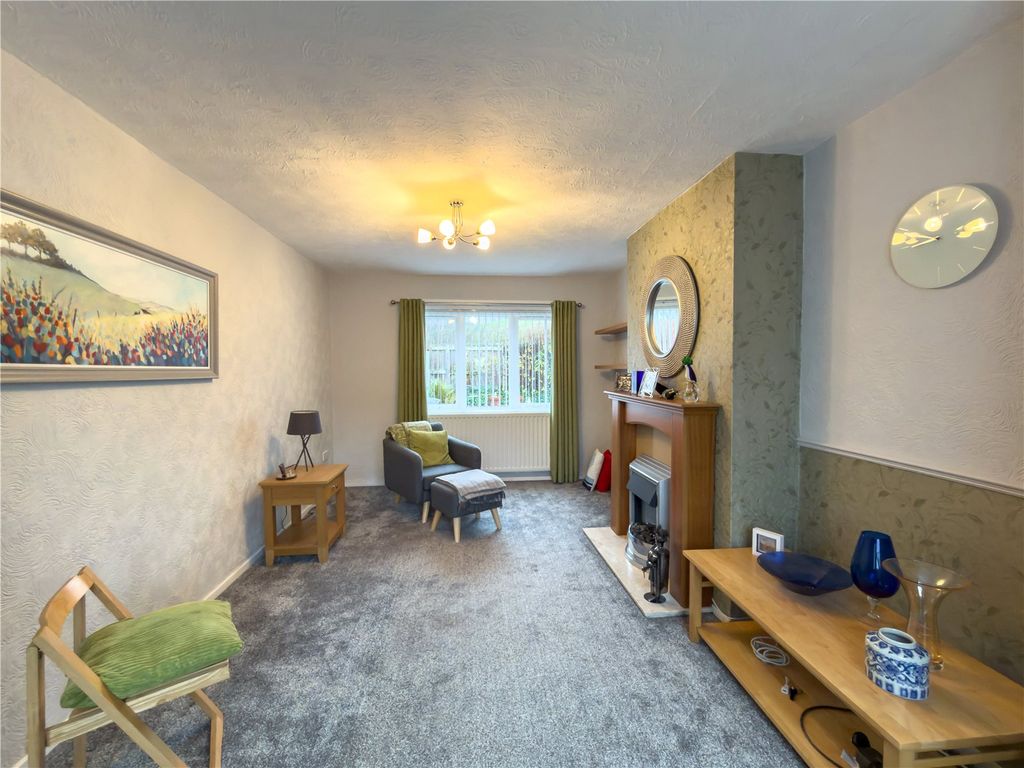 Property photo 3 of 11 Picture No. 02