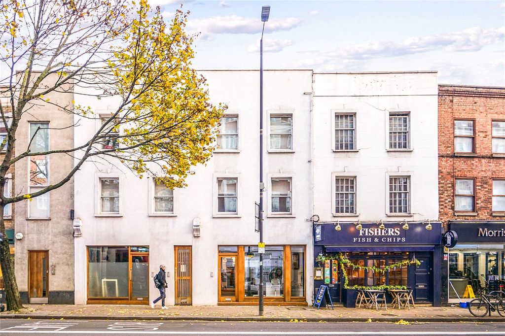 Property photo 3 of 9 Exterior