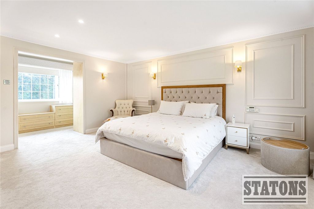 Additional image 25 of 5 bed detached house for saleFoxes Lane, Welham Green, North Mymms, Hatfield AL9