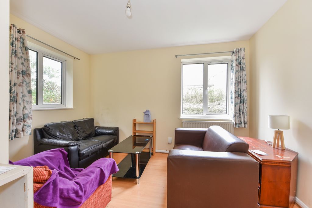 Property photo 3 of 15 Ph3_5552363