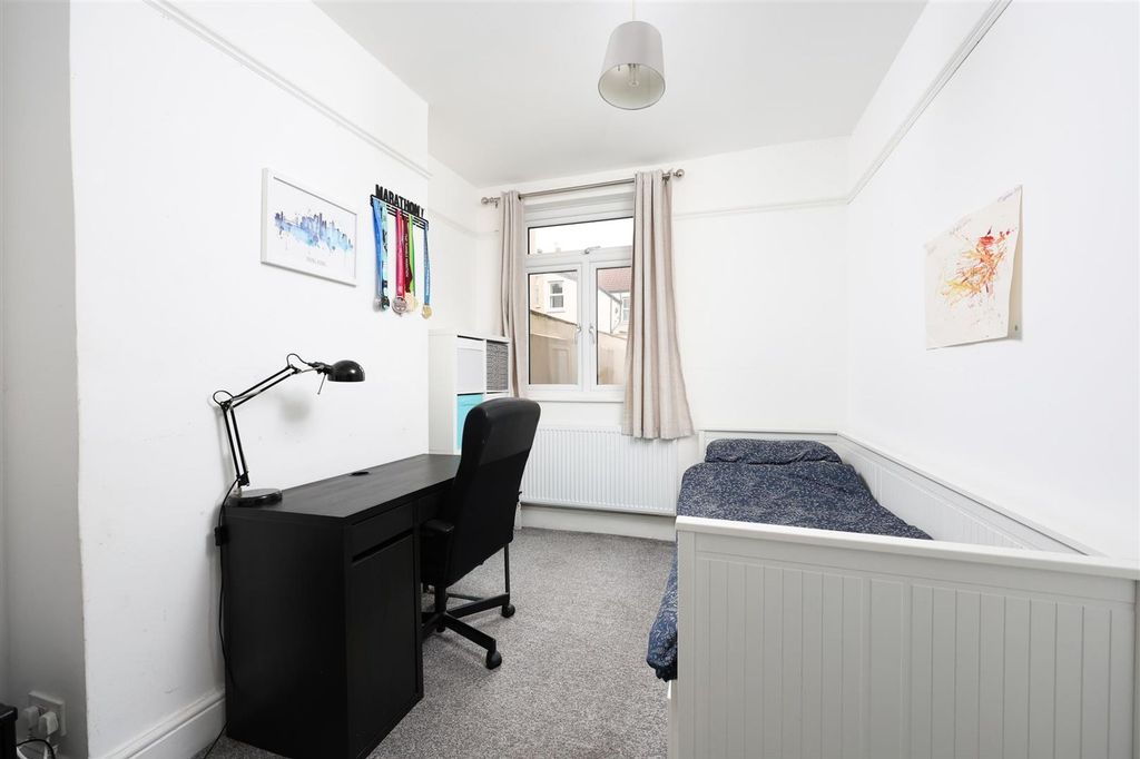 Property photo 3 of 13