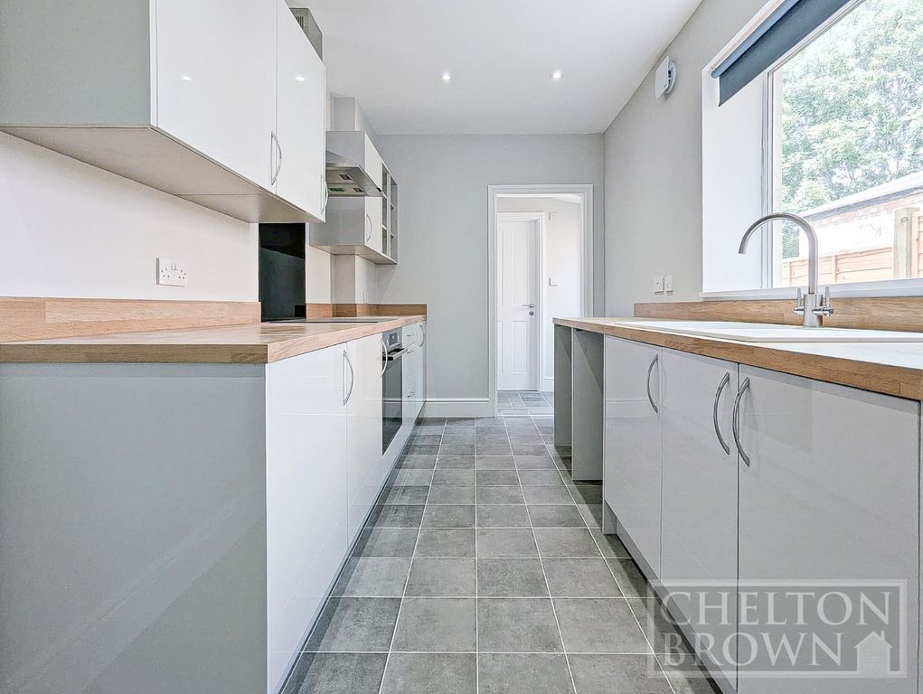 Property photo 2 of 32 Kitchen