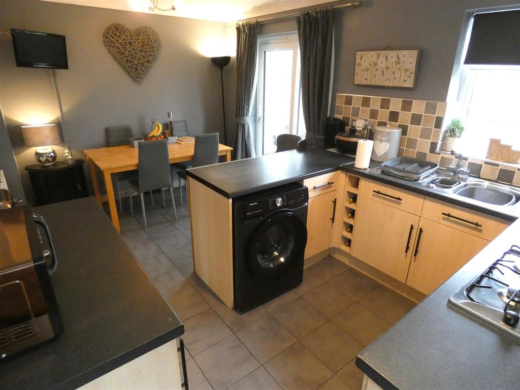 Property photo 3 of 16 Kitch 1.Jpg