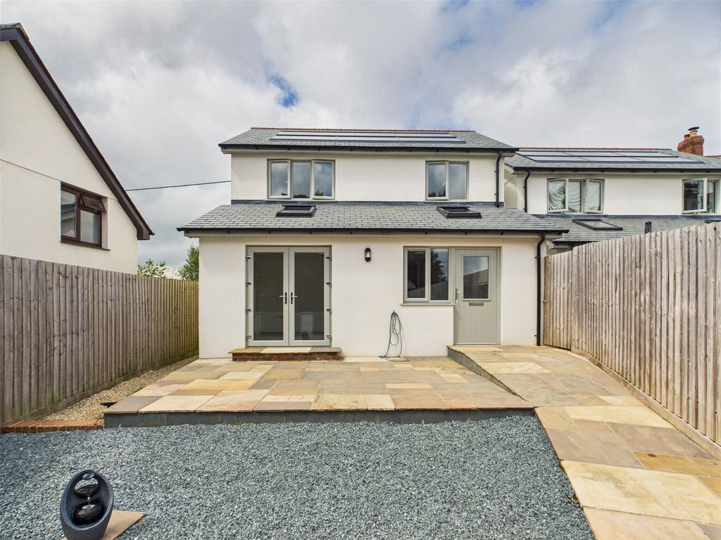 Property photo 1 of 10 Picture No. 23
