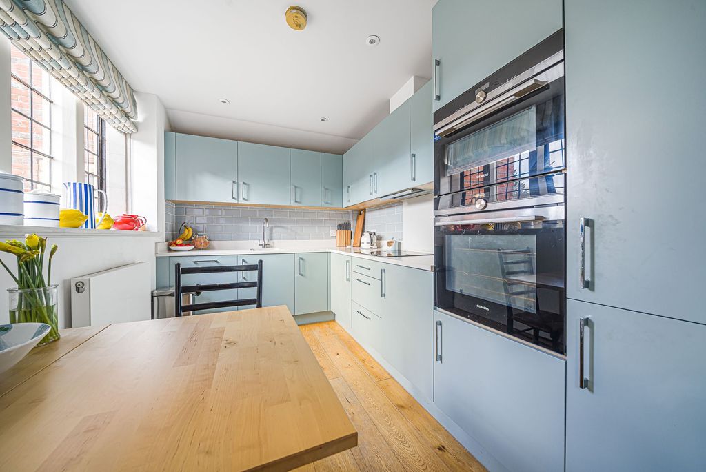 Property photo 2 of 13 Kitchen