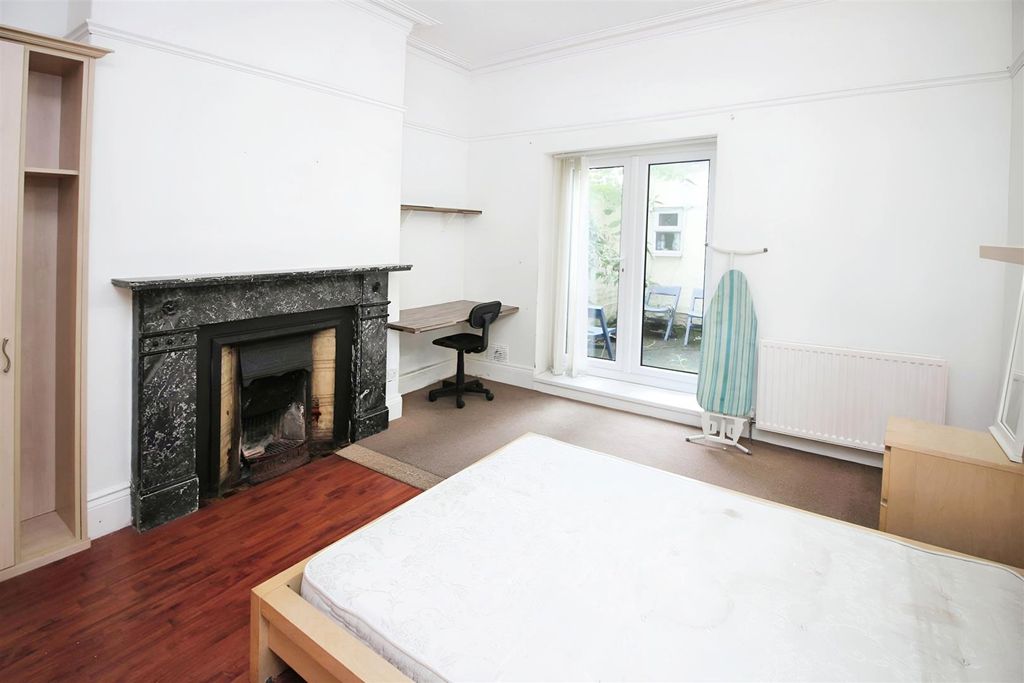 Property photo 1 of 11 0247B060-Cavendish 208.Jpg