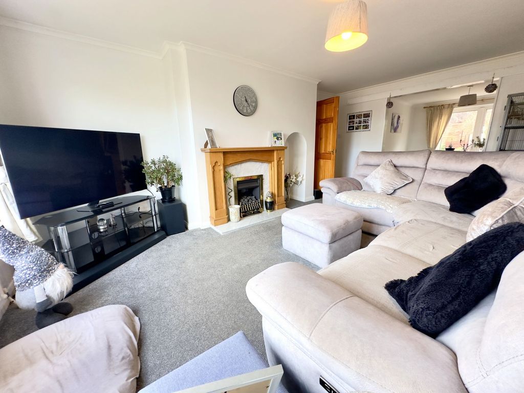 Property photo 2 of 18 Photo 4