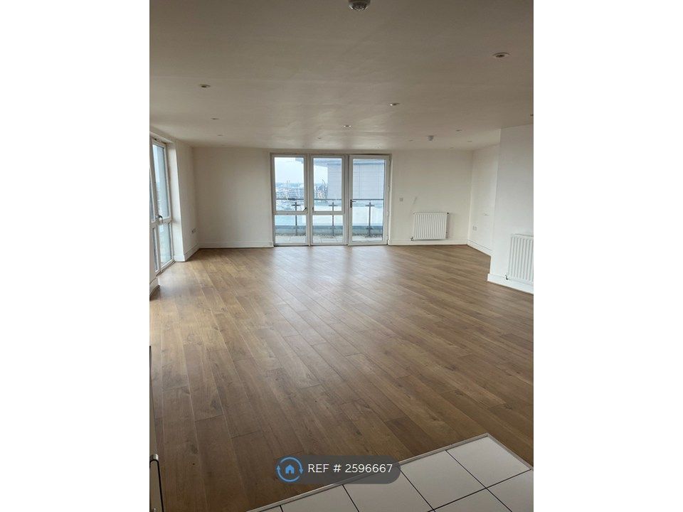 Property photo 2 of 9