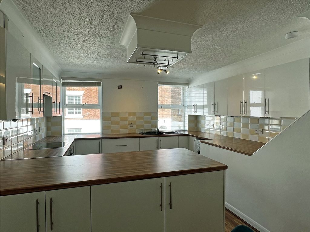 Property photo 3 of 13 Kitchen