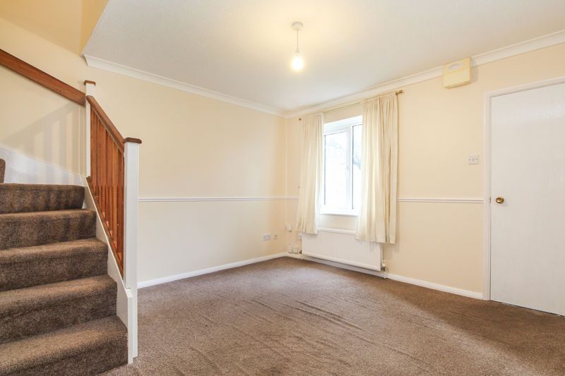 Property photo 3 of 10 Living Room