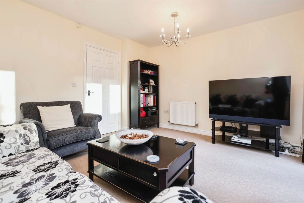 Property photo 2 of 19