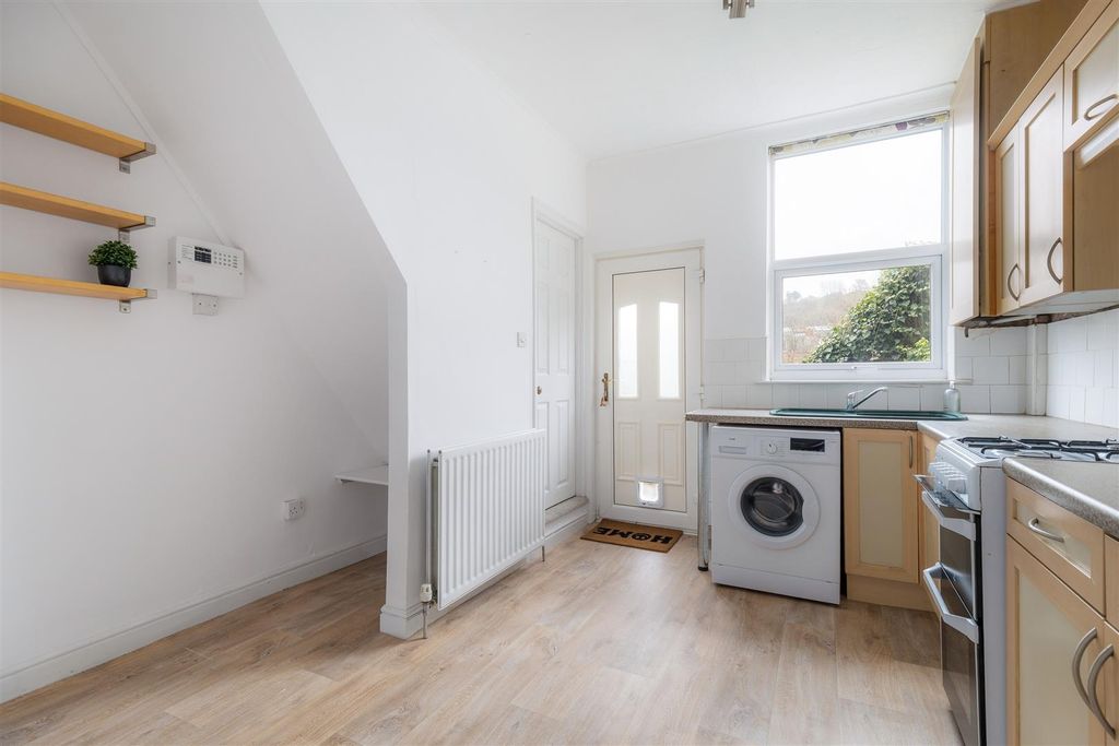 Property photo 3 of 16 Untitled (6 Of 17).Jpg