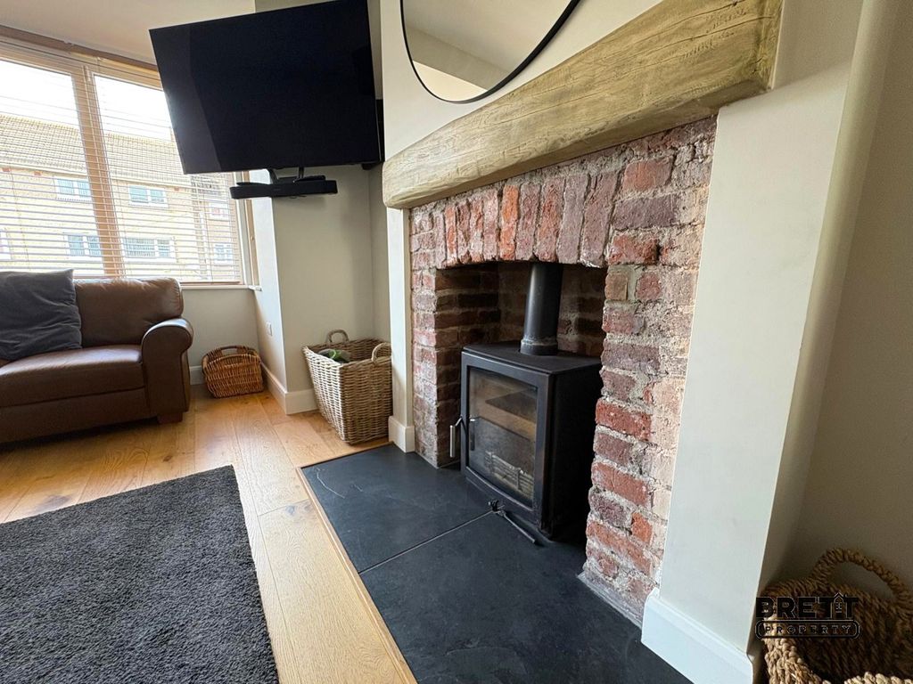 Property photo 3 of 17 Log Burner