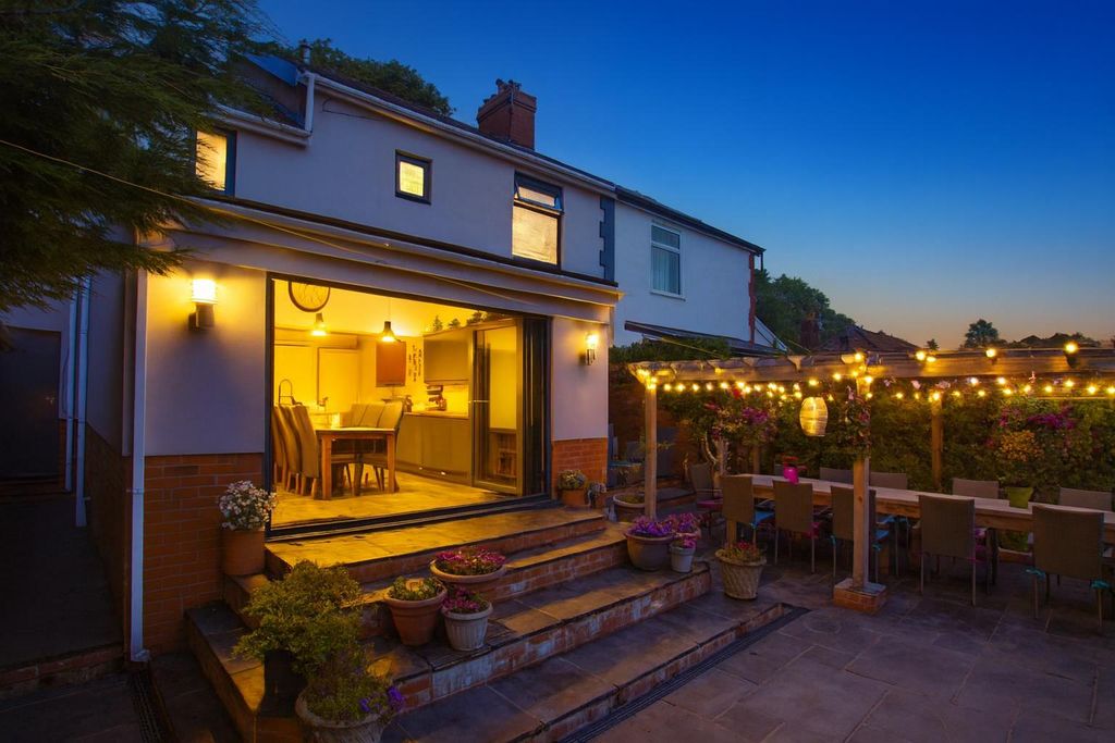 Property photo 3 of 27