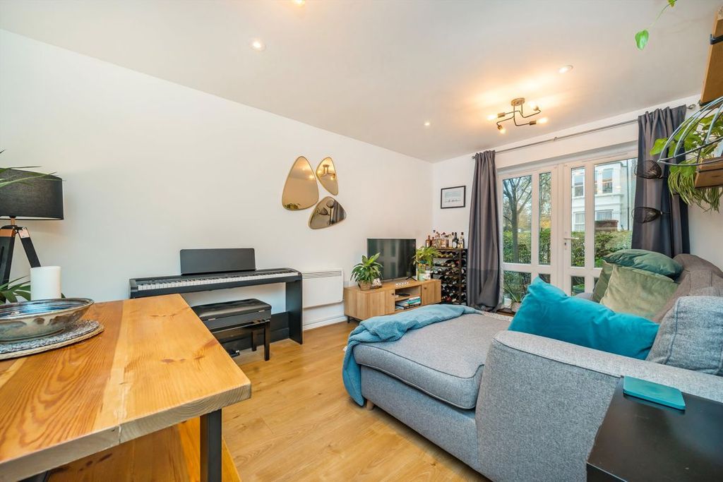 Property photo 2 of 5