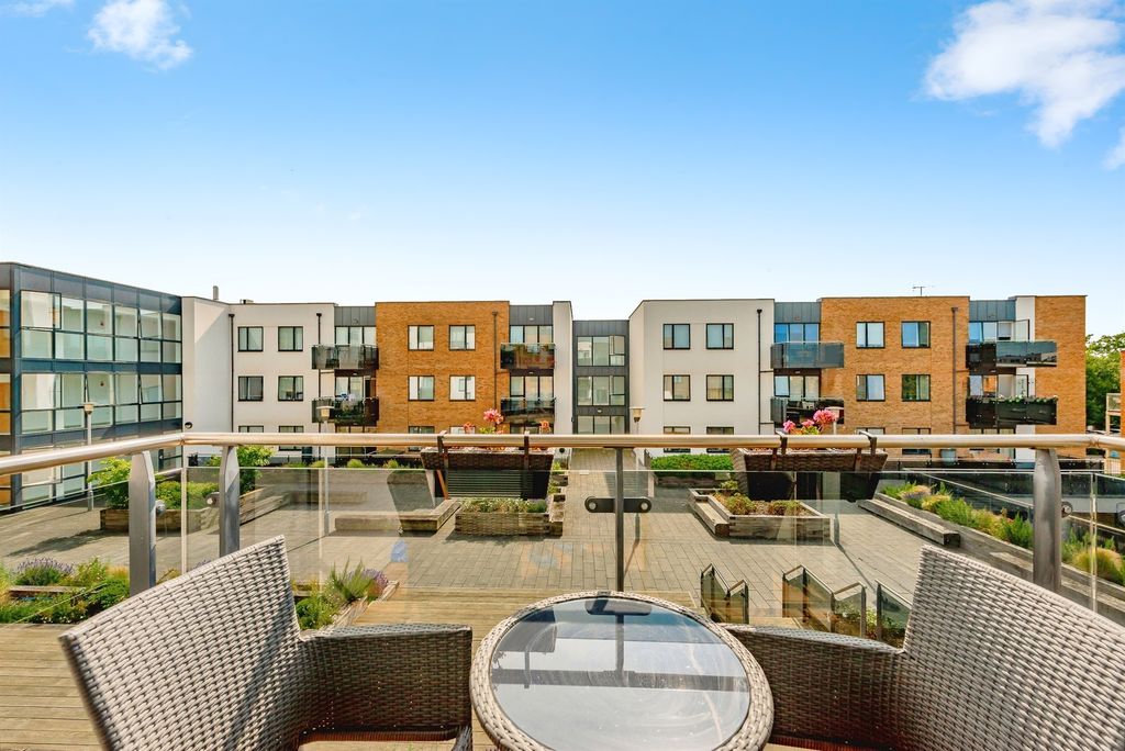 Property photo 2 of 9