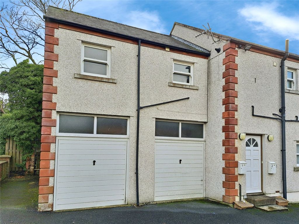 Property photo 1 of 7 External