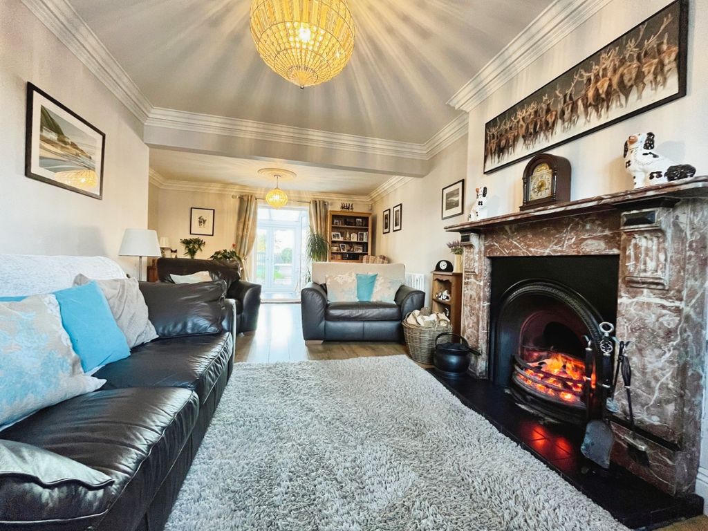 Property photo 3 of 48 3764108