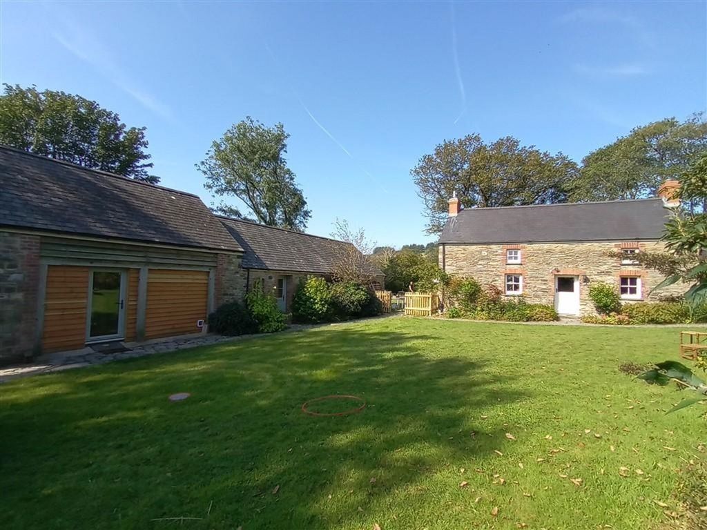 Property photo 1 of 38