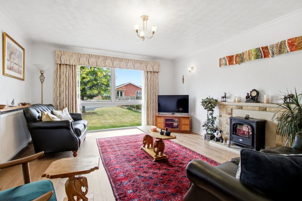 Property photo 3 of 22