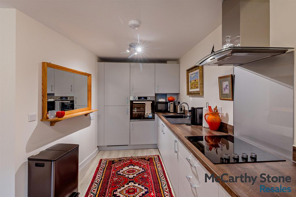 Additional image 6 of 1 bed flat for saleWestwood Manor, Langholm Close, Beverley HU17