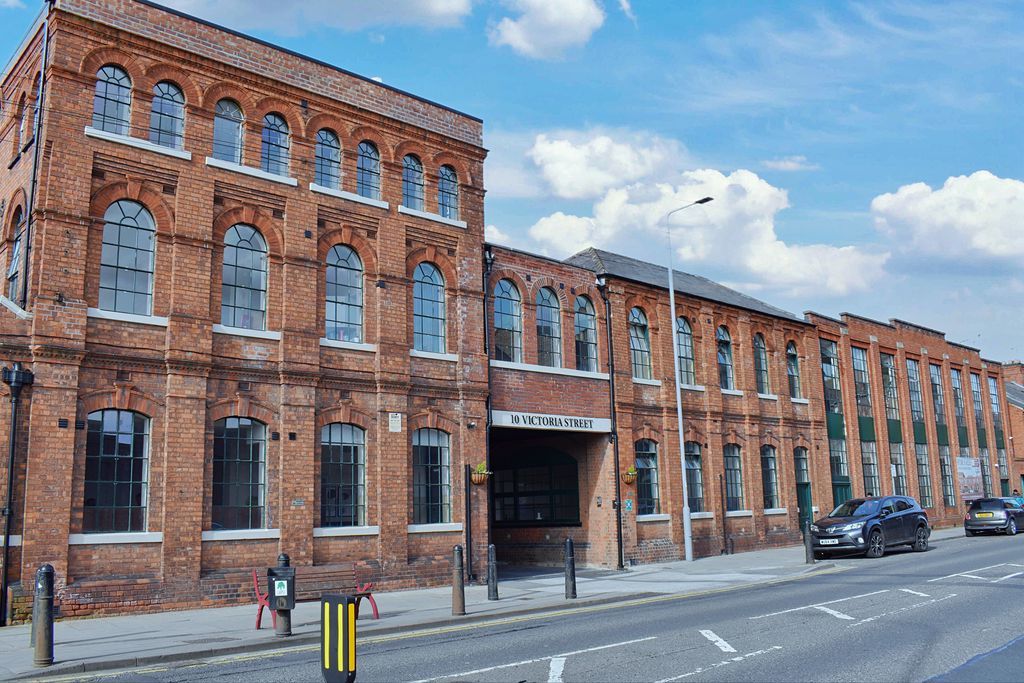 Property photo 1 of 11 Photo 11