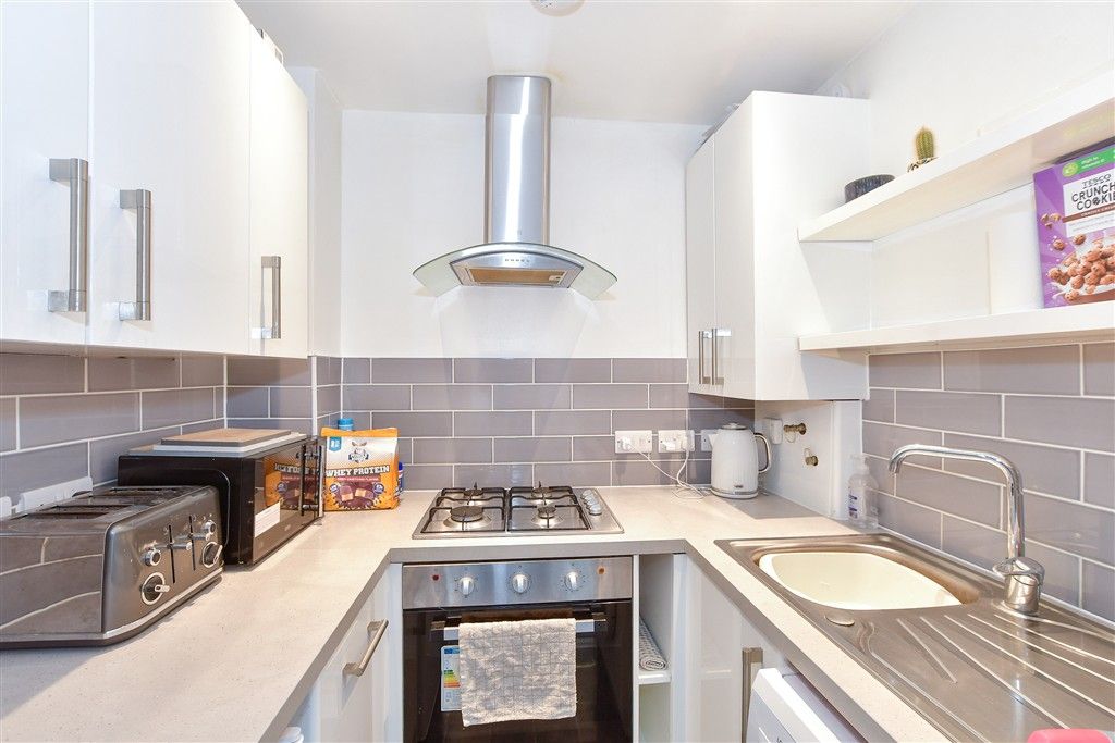 Property photo 2 of 6 Kitchen