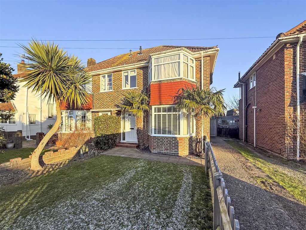 Property photo 1 of 16 192 Ringmer Road-002.Jpg