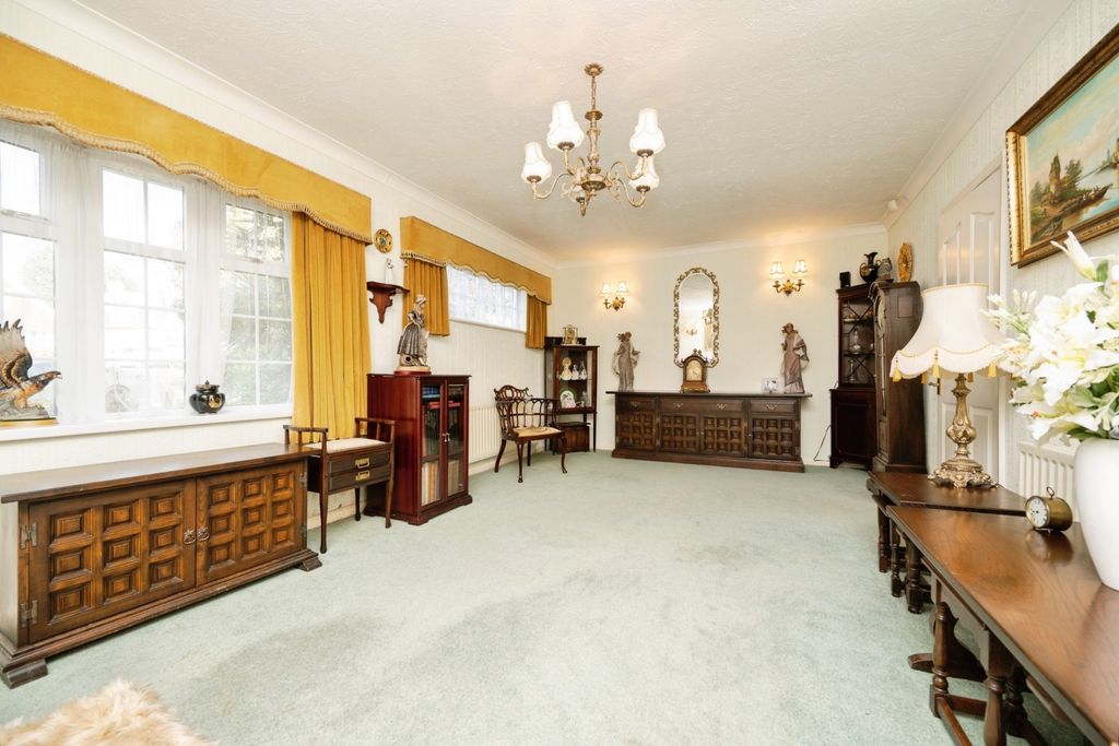 Property photo 3 of 15 Image 3